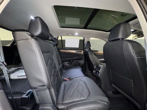 New 2026 Volkswagen Atlas SE image 15