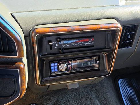 Used 1990 Ford Bronco AWD/4WD image 15