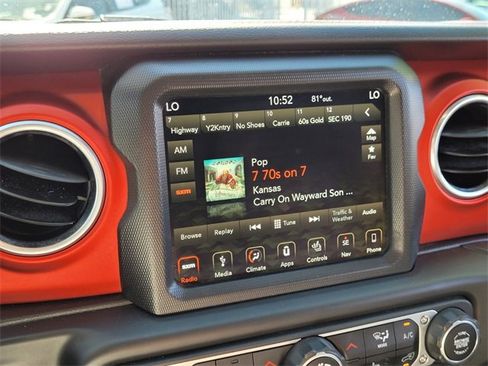 Certified 2018 Jeep Wrangler Unlimited Rubicon image 27