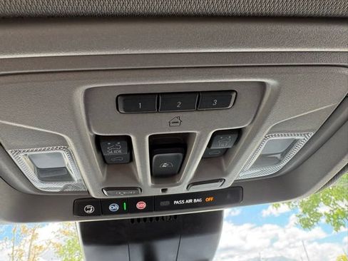 Used 2025 GMC Sierra 1500 Denali AWD/4WD image 34