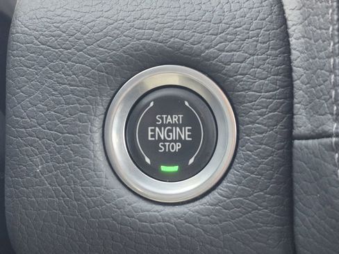 Used 2022 GMC Yukon Denali image 27