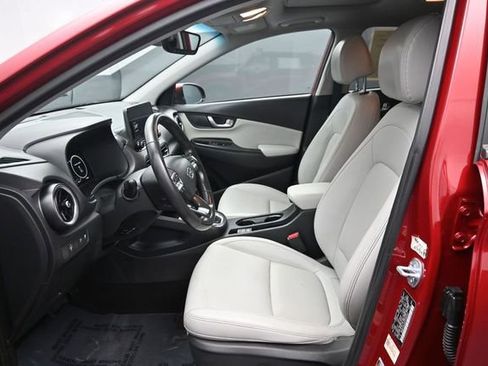 Used 2023 Hyundai Kona Limited FWD image 5