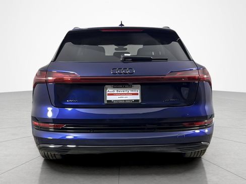 Used 2023 Audi e-tron Premium w/ Convenience Plus Package image 4