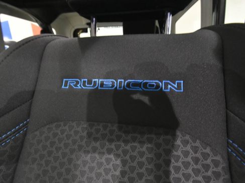 Used 2025 Jeep Wrangler Unlimited Rubicon 4xe AWD/4WD image 52