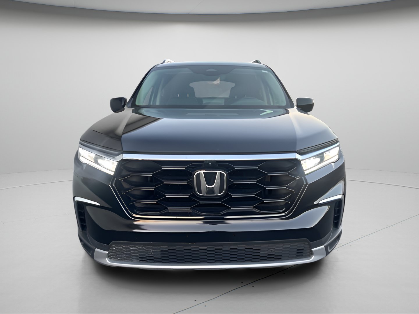 Used 2023 Honda Pilot Elite image 3