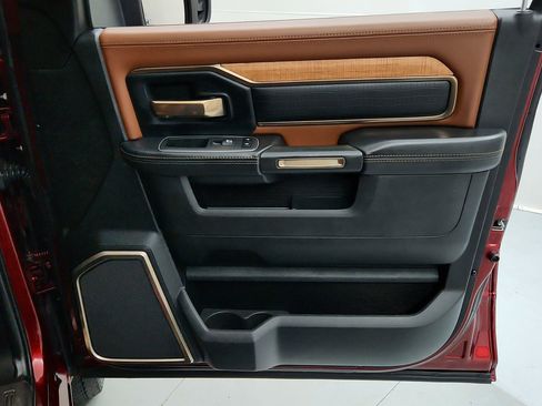 Used 2023 RAM 3500 Limited image 21