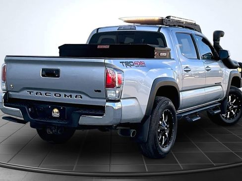 Used 2023 Toyota Tacoma TRD Off-Road w/ Black Out Package (TMS) AWD/4WD image 23