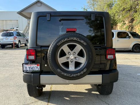 Used 2015 Jeep Wrangler Unlimited Sport AWD/4WD image 6
