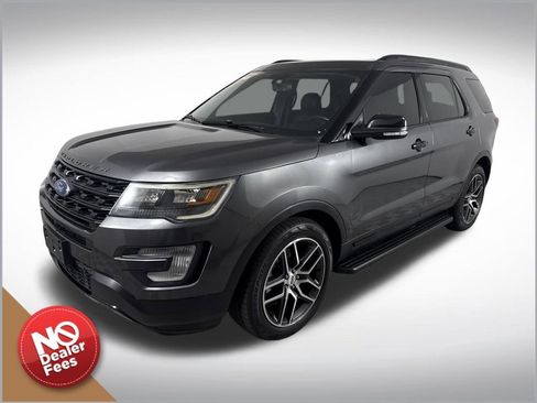 Used 2017 Ford Explorer Sport w/ Equipment Group 401A image 8