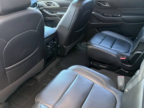 Used 2021 Chevrolet Traverse RS w/ LPO, Floor Liner Package AWD/4WD image 12