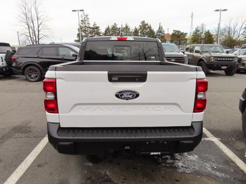New 2026 Ford Maverick Lariat w/ Black Appearance Package image 5