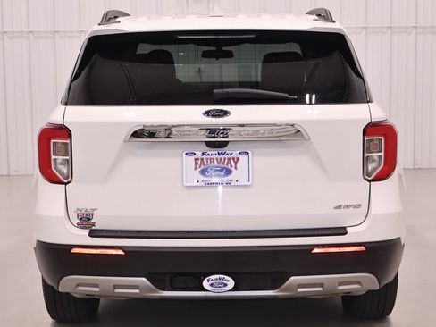 Certified 2023 Ford Explorer XLT w/ Equipment Group 202A AWD/4WD image 9