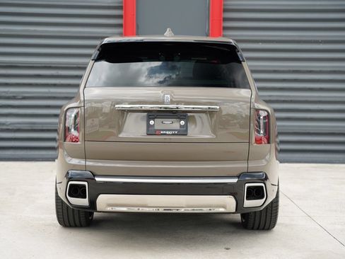 Used 2025 Rolls-Royce Cullinan AWD/4WD image 50