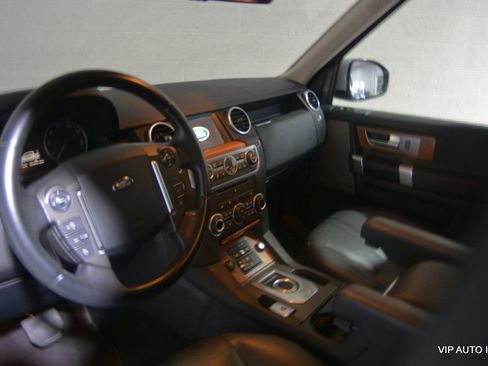 Used 2016 Land Rover LR4 4WD 4dr image 12