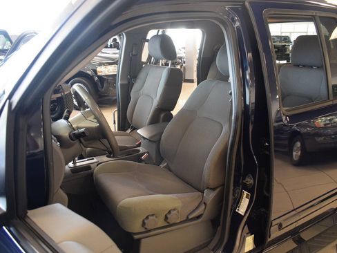 Used 2007 Nissan Frontier LE AWD/4WD image 35