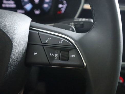 Used 2025 Audi Q3 2.0T Premium w/ Convenience Package image 14