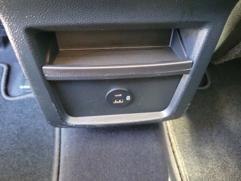 Used 2022 Ford Edge SE w/ Black Appearance Package image 15