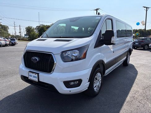 Used 2024 Ford Transit 350 XLT RWD image 3