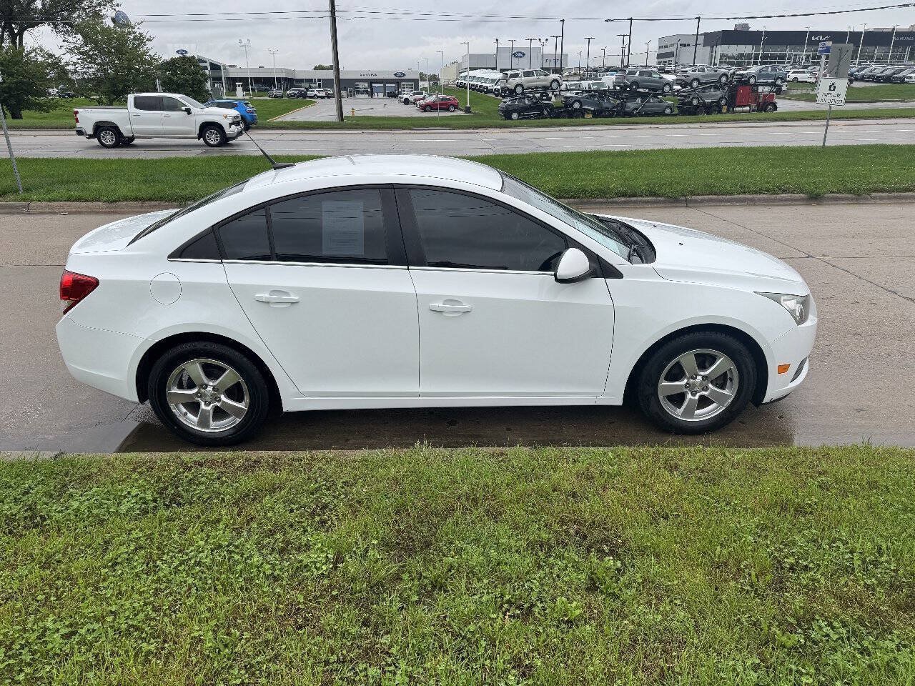 Used 2014 Chevrolet Cruze LT FWD image 6