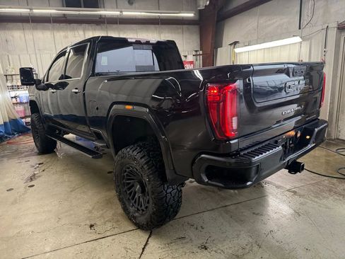 Used 2021 GMC Sierra 2500 Denali w/ Denali Ultimate Package AWD/4WD image 3