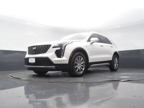 Used 2020 Cadillac XT4 Premium Luxury FWD image 42