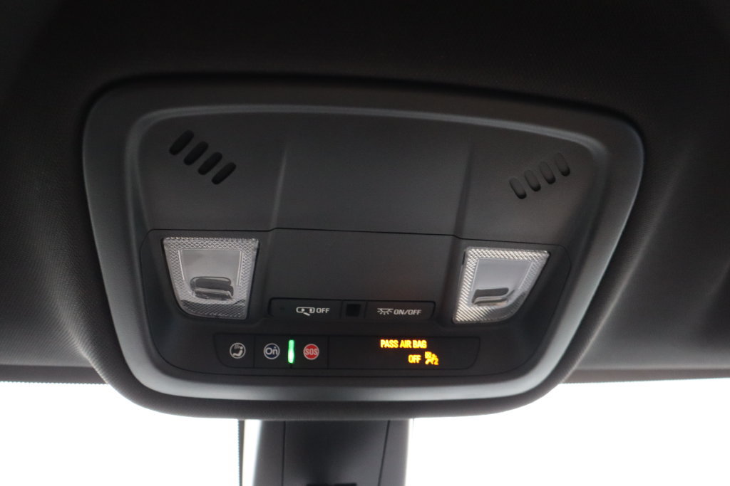 Used 2023 Chevrolet Traverse LS AWD/4WD image 19