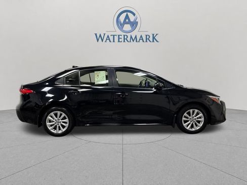 Used 2024 Toyota Corolla LE w/ LE Convenience Package FWD image 7
