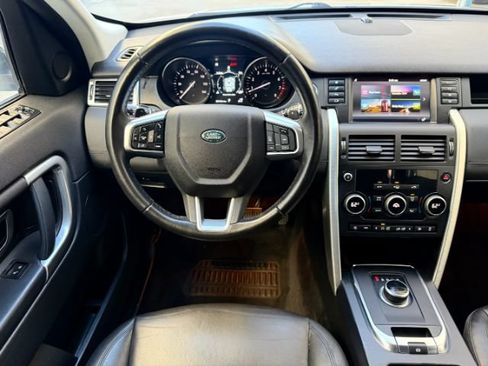 Used 2019 Land Rover Discovery Sport SE AWD/4WD image 13