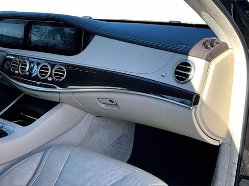 Certified 2020 Mercedes-Benz S 560 4MATIC Sedan image 29