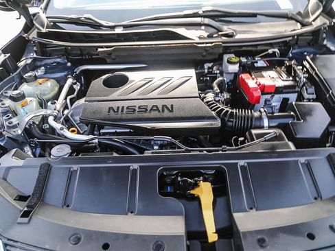 Used 2023 Nissan Rogue S FWD image 28