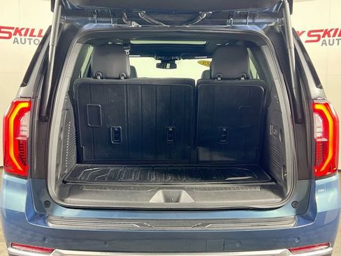Used 2025 GMC Yukon Denali w/ Sun & Power Step Package AWD/4WD image 28