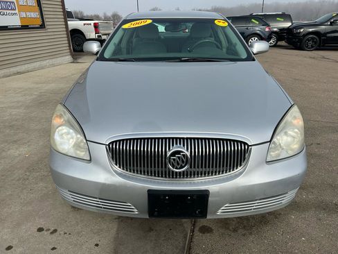 Used 2009 Buick Lucerne CX image 2