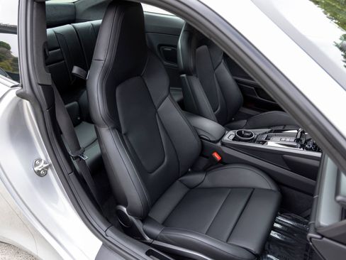 Certified 2025 Porsche 911 Carrera RWD image 48