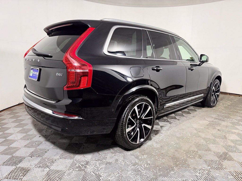 Used 2023 Volvo XC90 B6 Plus w/ Protection Package Premier AWD/4WD image 7