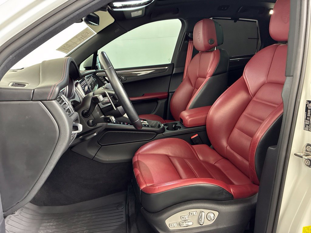 Used 2023 Porsche Macan GTS AWD/4WD image 20