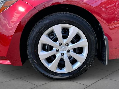 Certified 2025 Toyota Corolla LE image 11