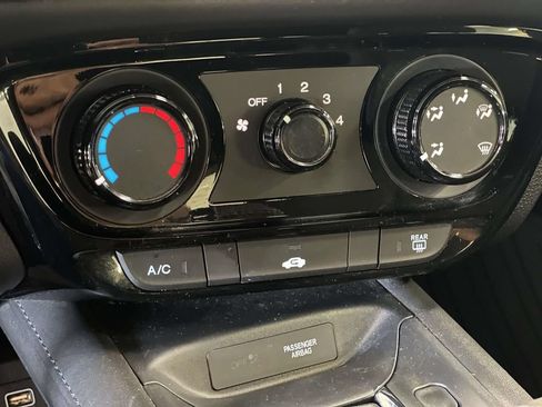 Used 2020 Honda HR-V Sport image 27
