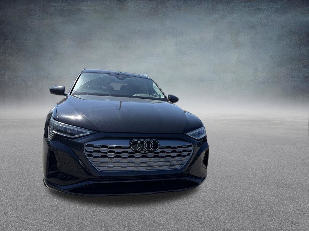 Used 2024 Audi Q8 e-tron Premium AWD/4WD image 8