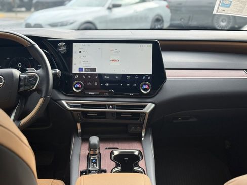 Used 2025 Lexus RX 350 Premium w/ Accessory Package image 25