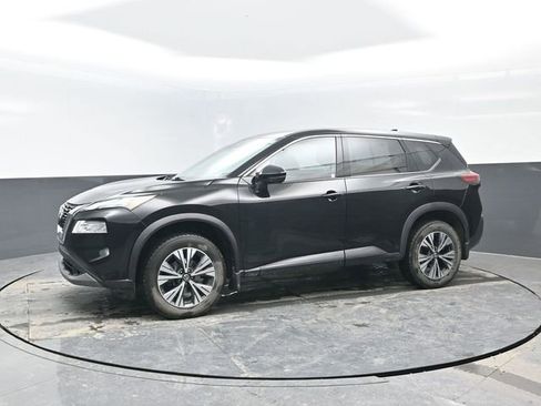 Used 2021 Nissan Rogue SV image 4