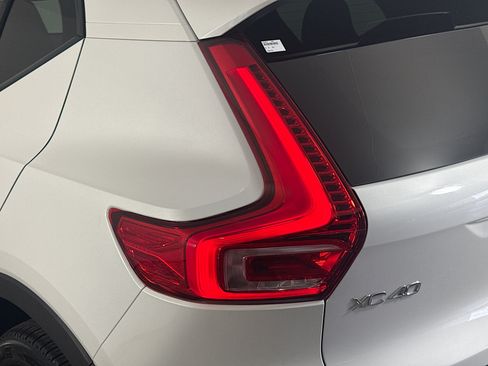 Used 2026 Volvo XC40 B5 Plus AWD/4WD image 36