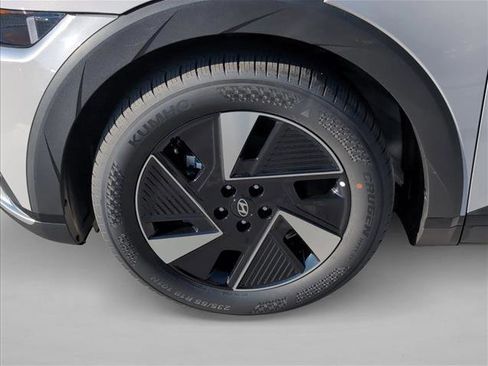 New 2026 Hyundai Ioniq 5 SE RWD image 10