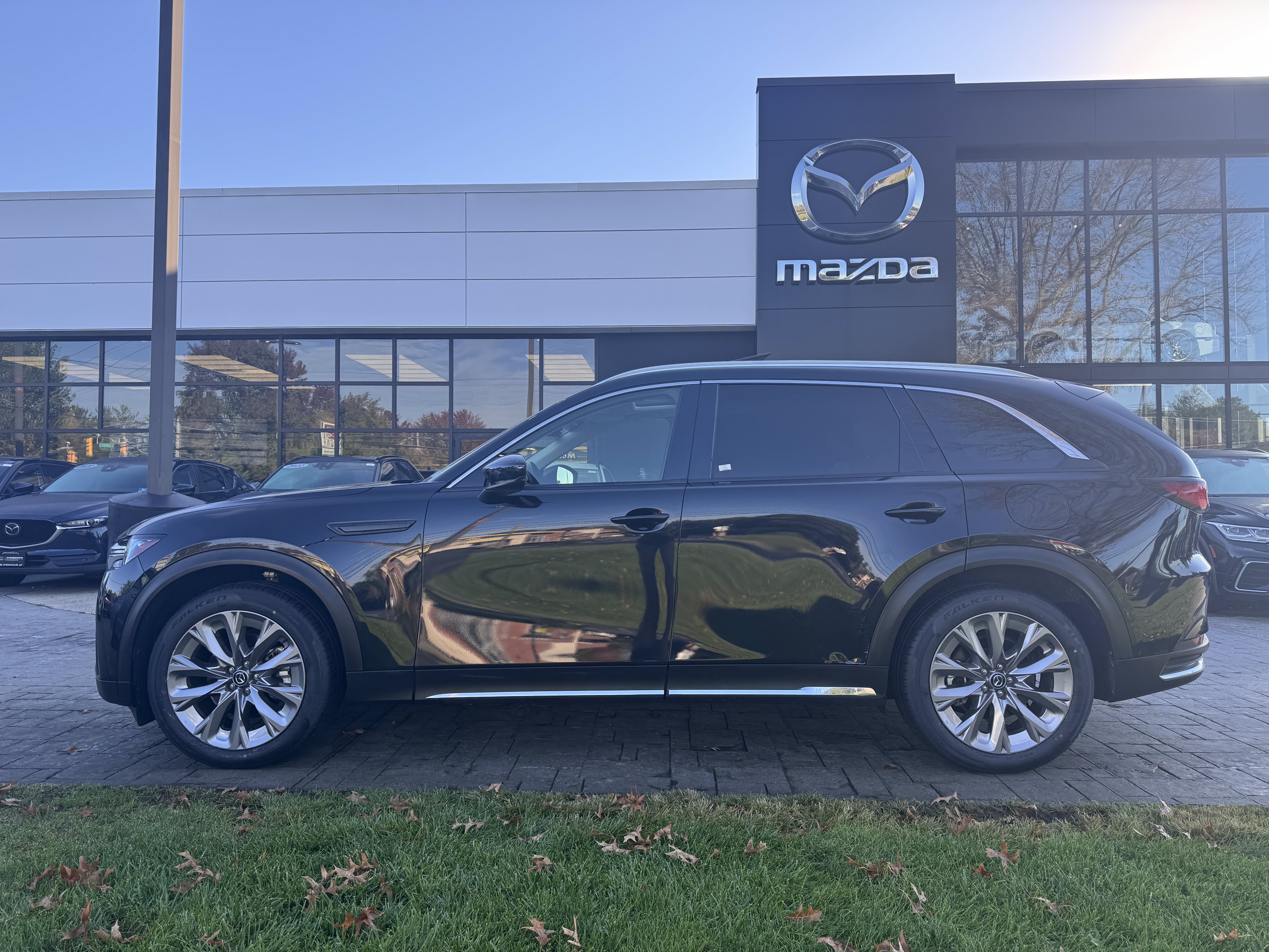 Certified 2024 MAZDA CX-90 3.3 Turbo w/ Premium Package AWD/4WD image 4