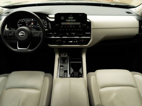 Used 2023 Nissan Pathfinder SL w/ SL Premium Package image 20