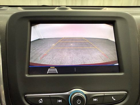 Used 2020 Chevrolet Equinox LT image 30