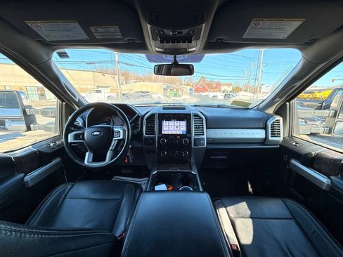 Used 2017 Ford F350 Lariat w/ Chrome Package image 16