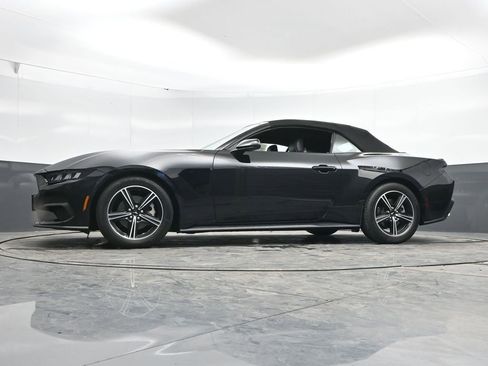 Used 2025 Ford Mustang Premium image 50