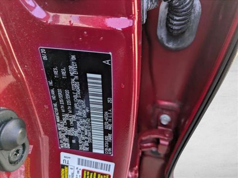 Used 2020 Toyota Highlander Limited image 28