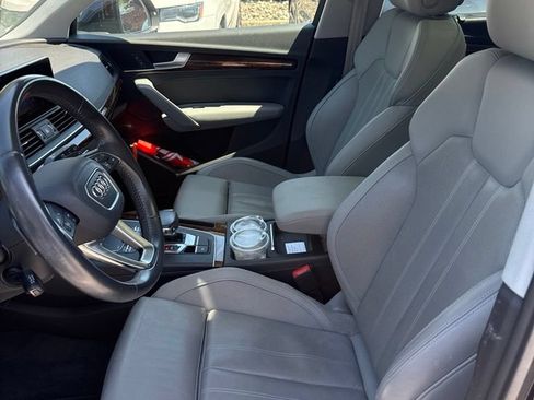 Used 2018 Audi Q5 Premium AWD/4WD image 6
