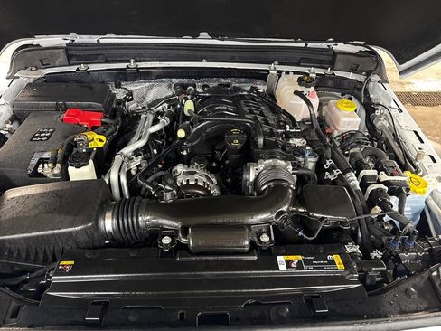 Used 2024 Jeep Wrangler Sport image 10